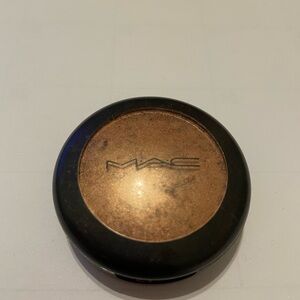 MAC Cosmetics Gold Eyeshadow